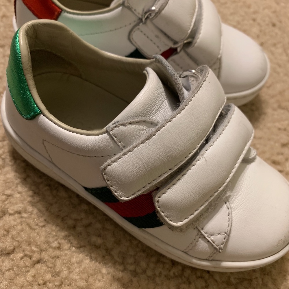 Gucci Toddler Leather Sneaker with Web